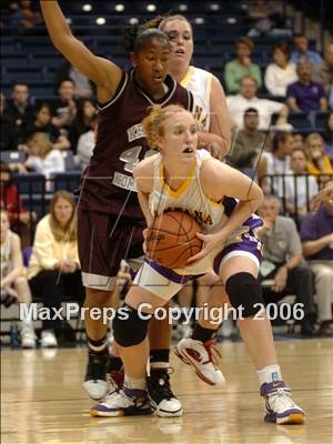 Thumbnail 2 in Santana vs. Kearny (SDS D3 Final) photogallery.