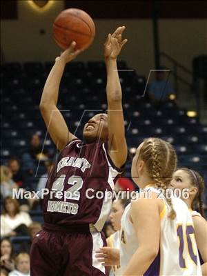 Thumbnail 1 in Santana vs. Kearny (SDS D3 Final) photogallery.