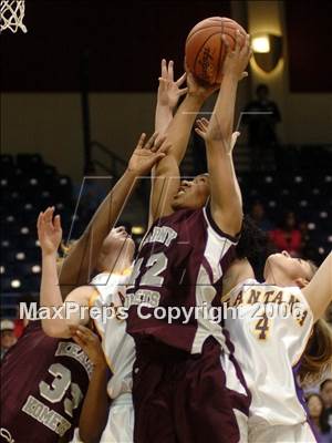 Thumbnail 2 in Santana vs. Kearny (SDS D3 Final) photogallery.