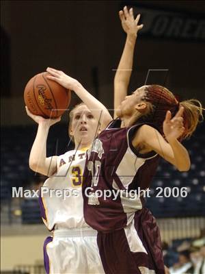 Thumbnail 3 in Santana vs. Kearny (SDS D3 Final) photogallery.