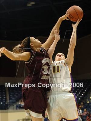 Thumbnail 3 in Santana vs. Kearny (SDS D3 Final) photogallery.