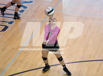 Thumbnail 3 in Ponchatoula @ St. Mary's Dominican (LHSAA Division I 1st Round) photogallery.