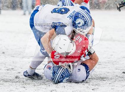 Thumbnail 3 in Darien vs. Greenwich (CIAC Class LL Final) photogallery.