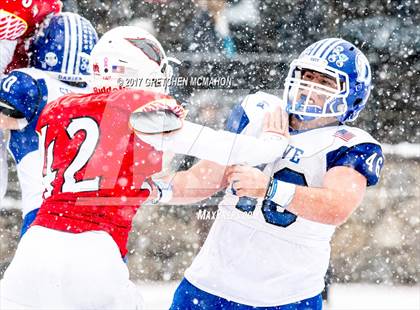 Thumbnail 2 in Darien vs. Greenwich (CIAC Class LL Final) photogallery.