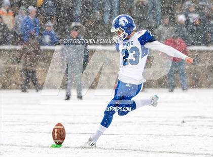 Thumbnail 3 in Darien vs. Greenwich (CIAC Class LL Final) photogallery.
