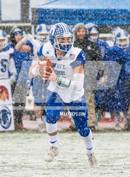 Thumbnail 1 in Darien vs. Greenwich (CIAC Class LL Final) photogallery.