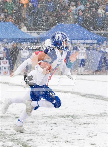 Thumbnail 1 in Darien vs. Greenwich (CIAC Class LL Final) photogallery.