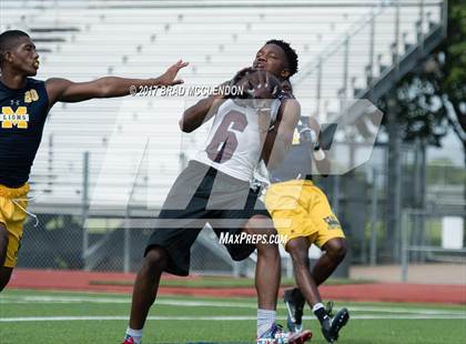 Thumbnail 1 in McKinney vs. Rowlett (7-on-7 Texas State Qualifying Tournament) photogallery.