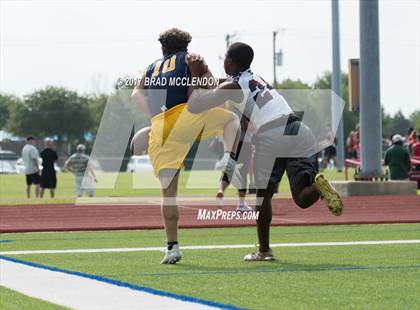 Thumbnail 1 in McKinney vs. Rowlett (7-on-7 Texas State Qualifying Tournament) photogallery.