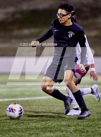 Thumbnail 1 in Lincoln vs. Golden Valley (CIF SJS D3 Final) photogallery.