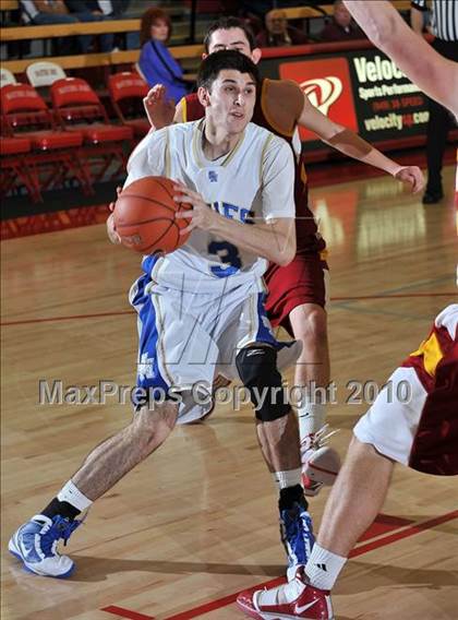 Thumbnail 3 in Santa Margarita vs. Torrey Pines (Nike Extravaganza) photogallery.