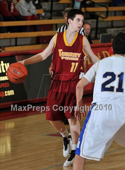 Thumbnail 1 in Santa Margarita vs. Torrey Pines (Nike Extravaganza) photogallery.