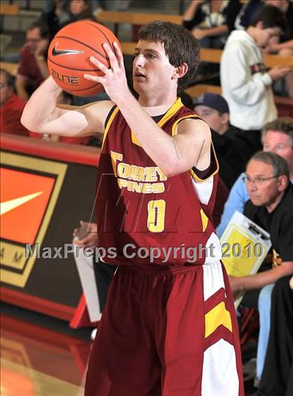 Thumbnail 3 in Santa Margarita vs. Torrey Pines (Nike Extravaganza) photogallery.