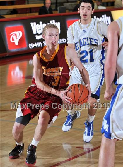 Thumbnail 3 in Santa Margarita vs. Torrey Pines (Nike Extravaganza) photogallery.
