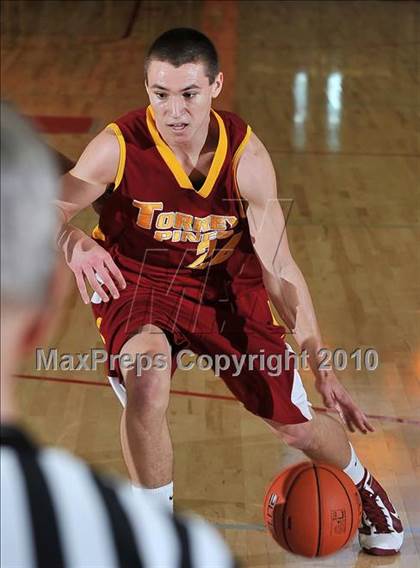 Thumbnail 3 in Santa Margarita vs. Torrey Pines (Nike Extravaganza) photogallery.