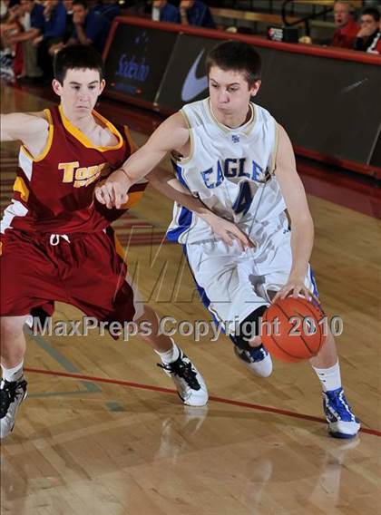 Thumbnail 3 in Santa Margarita vs. Torrey Pines (Nike Extravaganza) photogallery.
