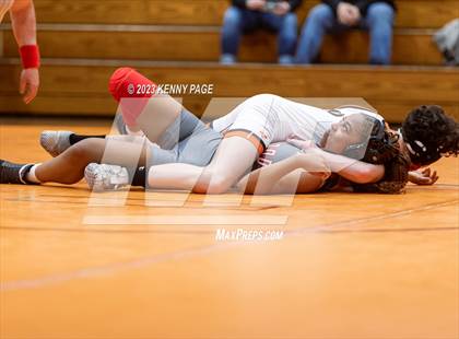 Thumbnail 3 in Rising Sun vs. Edgewood photogallery.
