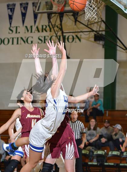 Thumbnail 1 in Cardinal Newman vs. La Jolla Country Day (St. Mary's Stockton MLK Showcase) photogallery.