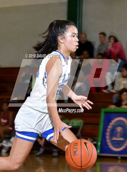 Thumbnail 3 in Cardinal Newman vs. La Jolla Country Day (St. Mary's Stockton MLK Showcase) photogallery.