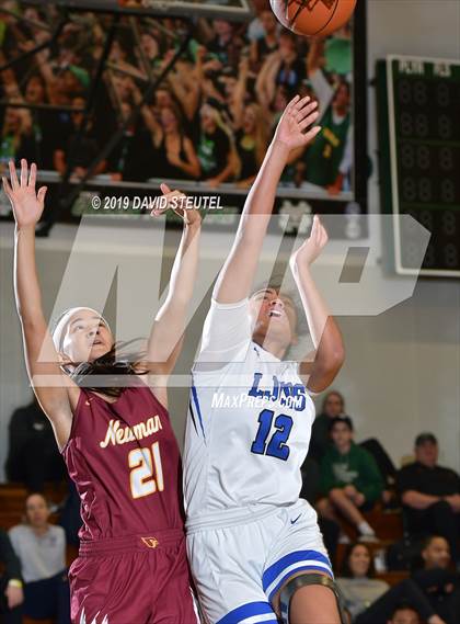 Thumbnail 3 in Cardinal Newman vs. La Jolla Country Day (St. Mary's Stockton MLK Showcase) photogallery.