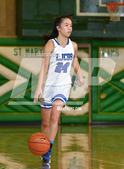 Thumbnail 2 in Cardinal Newman vs. La Jolla Country Day (St. Mary's Stockton MLK Showcase) photogallery.
