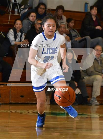 Thumbnail 1 in Cardinal Newman vs. La Jolla Country Day (St. Mary's Stockton MLK Showcase) photogallery.