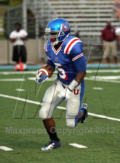Thumbnail 3 in Kingsbury @ Memphis University photogallery.
