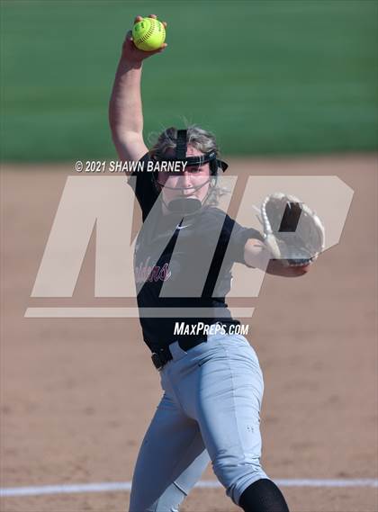 Thumbnail 1 in Indianapolis Cardinal Ritter @ Guerin Catholic photogallery.