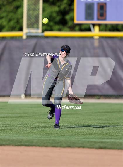 Thumbnail 1 in Indianapolis Cardinal Ritter @ Guerin Catholic photogallery.