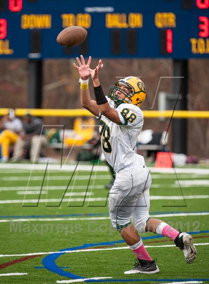 Thumbnail 2 in New London @ Woodstock Academy photogallery.