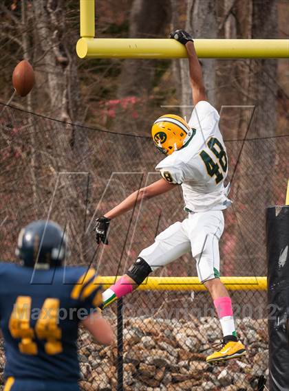 Thumbnail 2 in New London @ Woodstock Academy photogallery.