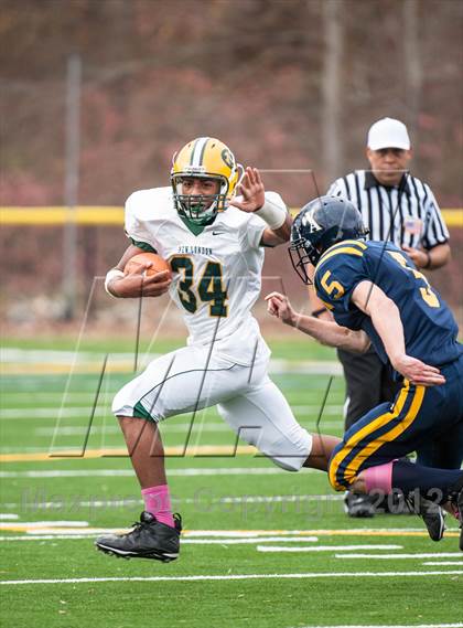 Thumbnail 2 in New London @ Woodstock Academy photogallery.