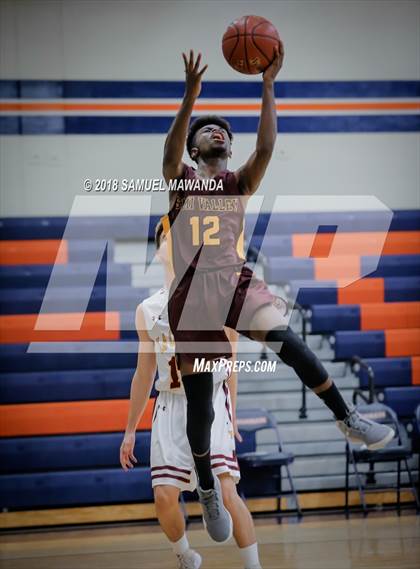 Thumbnail 2 in La Canada vs Simi Valley (4th Annual West Valley Thanksgiving Tip-Off Classic) photogallery.