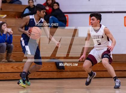 Thumbnail 1 in Secaucus @ Leonia photogallery.