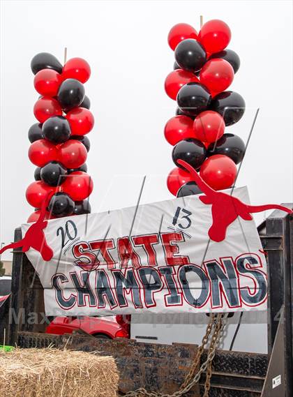 Thumbnail 1 in Cedar Hill (Tour of Champions Ceremony) photogallery.