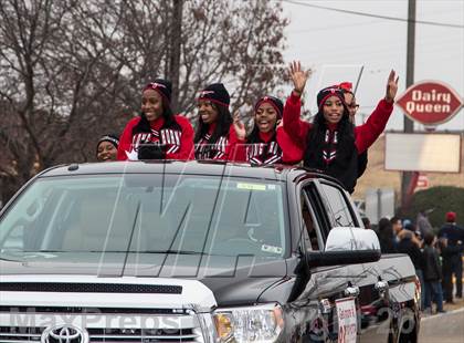 Thumbnail 1 in Cedar Hill (Tour of Champions Ceremony) photogallery.