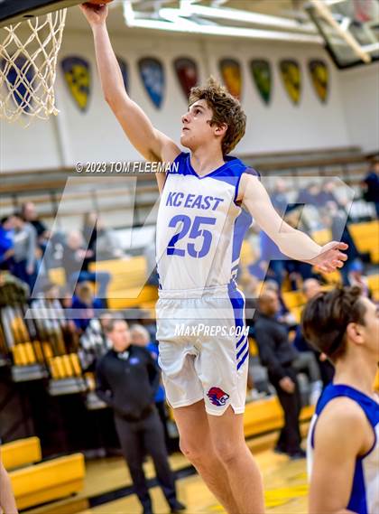 Thumbnail 3 in Kansas City Christian School vs Shawnee Mission West (West Boy's Varsity Tournament) photogallery.