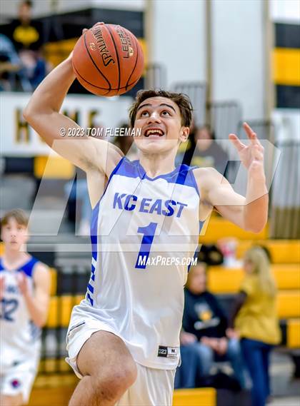 Thumbnail 3 in Kansas City Christian School vs Shawnee Mission West (West Boy's Varsity Tournament) photogallery.