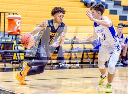Thumbnail 3 in Kansas City Christian School vs Shawnee Mission West (West Boy's Varsity Tournament) photogallery.