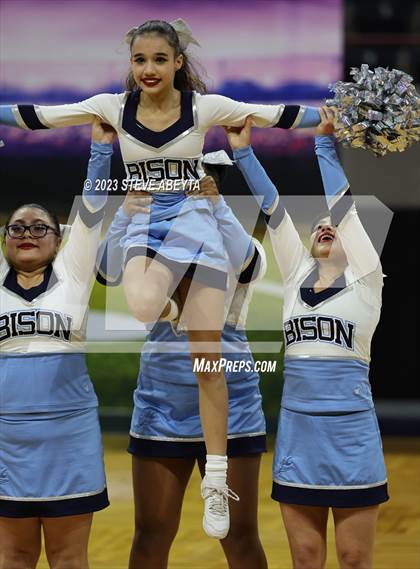 Thumbnail 1 in Vista PEAK Prep CHSAA Spirit Poms photogallery.