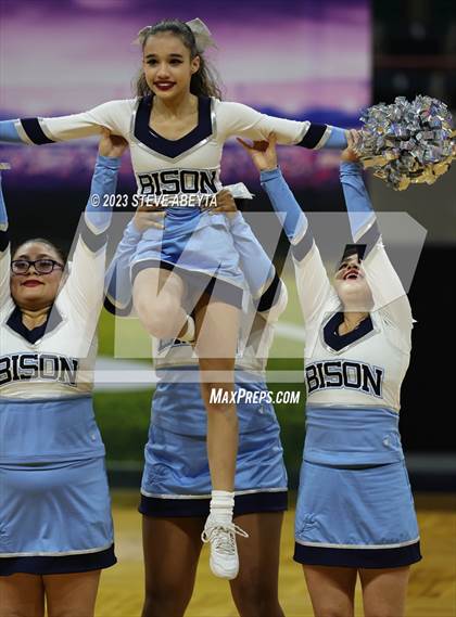 Thumbnail 2 in Vista PEAK Prep CHSAA Spirit Poms photogallery.