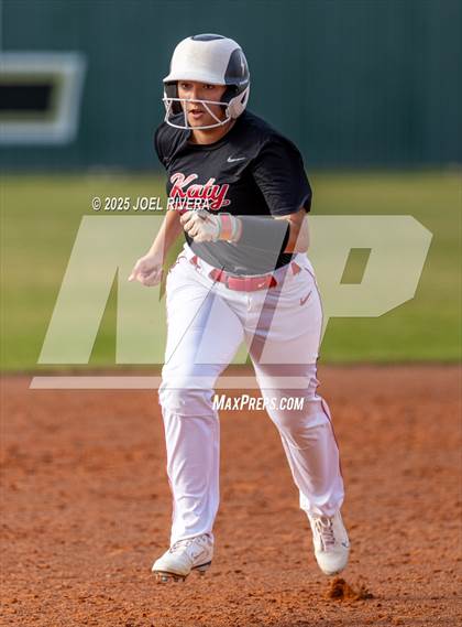 Thumbnail 2 in Katy @ Jordan photogallery.