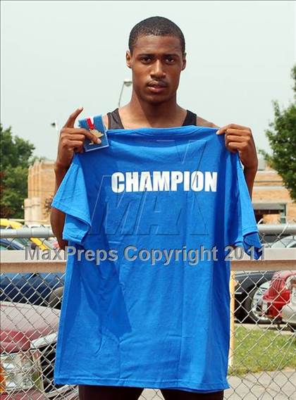 Thumbnail 1 in NYSPHSAA Track & Field Championships (Awards) photogallery.