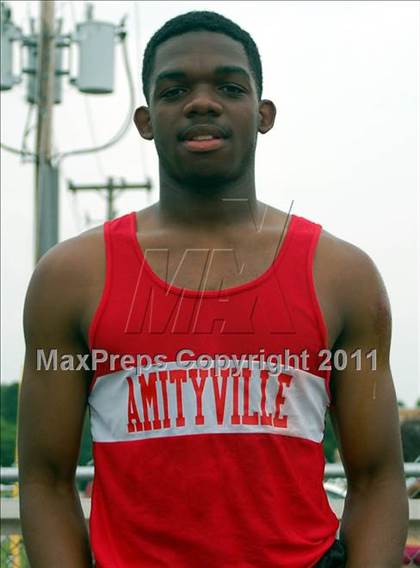 Thumbnail 1 in NYSPHSAA Track & Field Championships (Awards) photogallery.