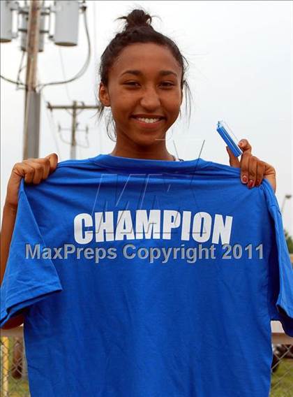 Thumbnail 1 in NYSPHSAA Track & Field Championships (Awards) photogallery.