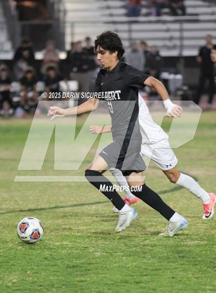 Thumbnail 3 in Dobson vs Gilbert (AIA 6A Round 1) photogallery.