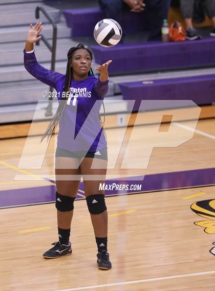 Thumbnail 2 in Whitewater vs Hampton and Upson-Lee photogallery.