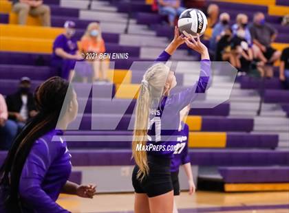 Thumbnail 3 in Whitewater vs Hampton and Upson-Lee photogallery.