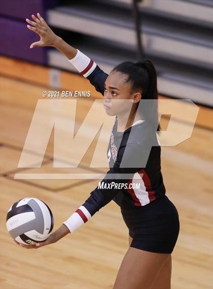 Thumbnail 1 in Whitewater vs Hampton and Upson-Lee photogallery.