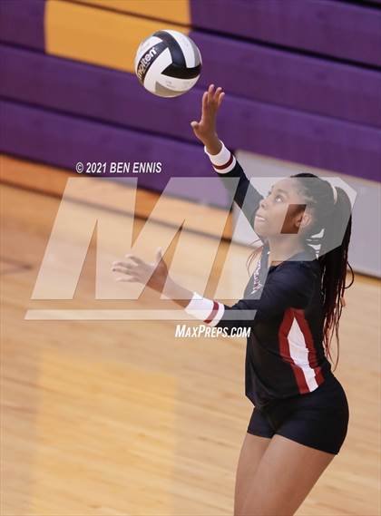 Thumbnail 2 in Whitewater vs Hampton and Upson-Lee photogallery.